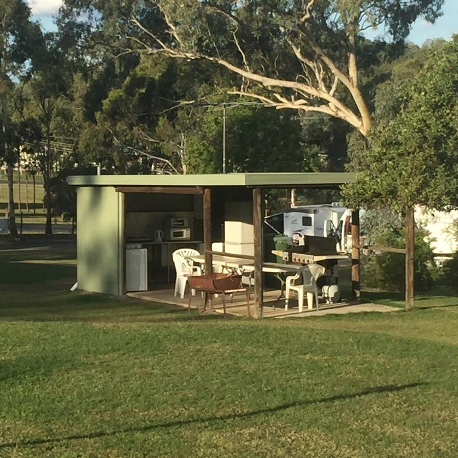 Oakridge Motel Tourist Park Oakey Exterior photo