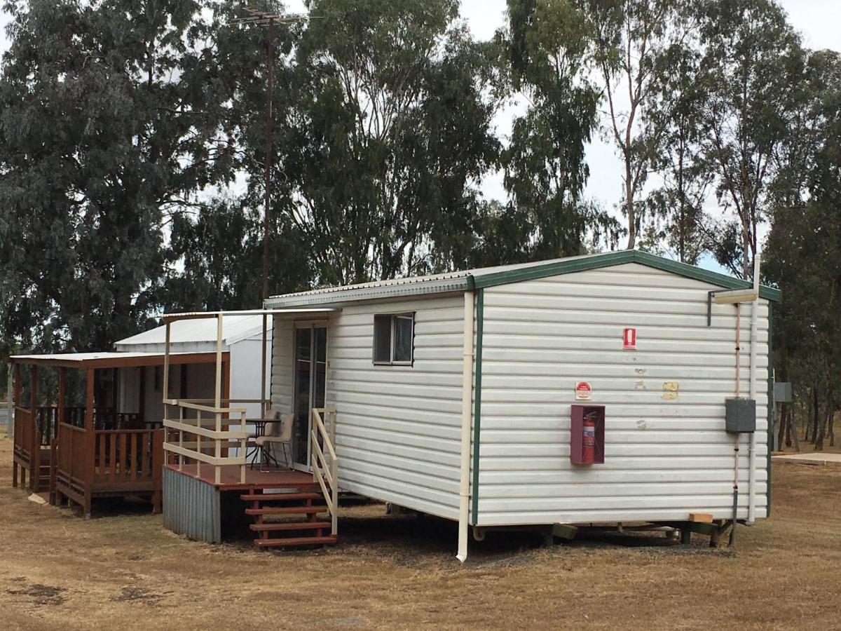 Oakridge Motel Tourist Park Oakey Exterior photo